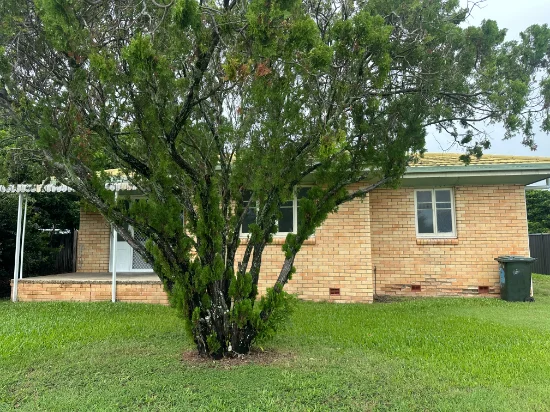 93 Torquay Rd, Scarness, Qld 4655