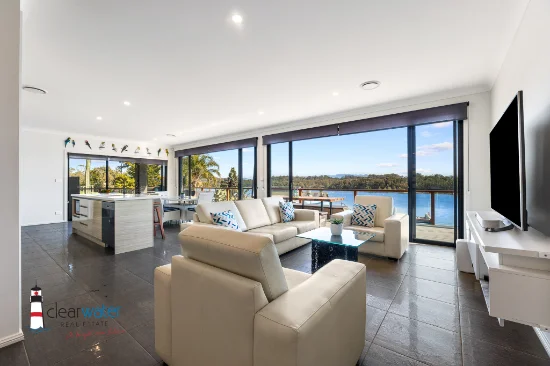 93 Trafalgar Rd, Tuross Head, NSW 2537