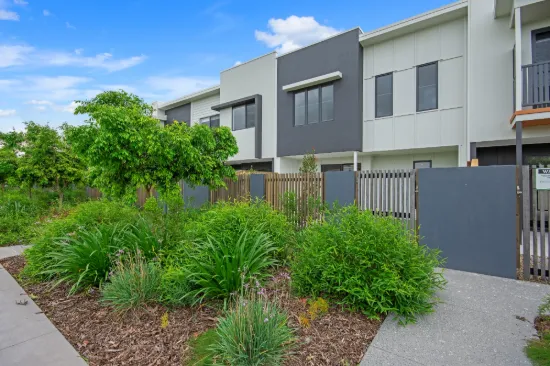94 Annalise Circuit, Nirimba, Qld 4551
