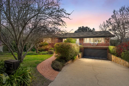 94 Hawkesbury Crescent, Farrer, ACT 2607