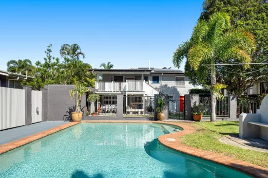 94 Irwin Terrace, Oxley, Qld 4075