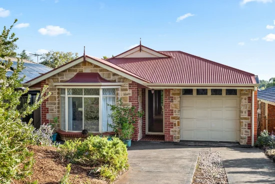 94 Oakridge Road, Aberfoyle Park, SA 5159 - For Sale