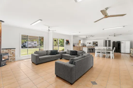 94 Pacific Haven Circuit, Pacific Haven, Qld 4659