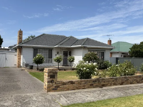 94 Tarana Avenue, Glenroy, Vic 3046