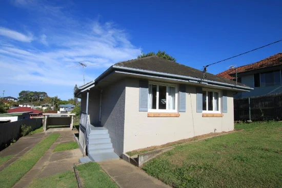 94 Wemvern Street, Upper Mount Gravatt, Qld 4122