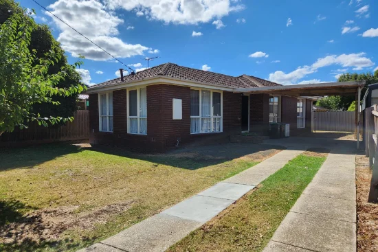 96 Barries Road, Melton, Vic 3337 - For Rent