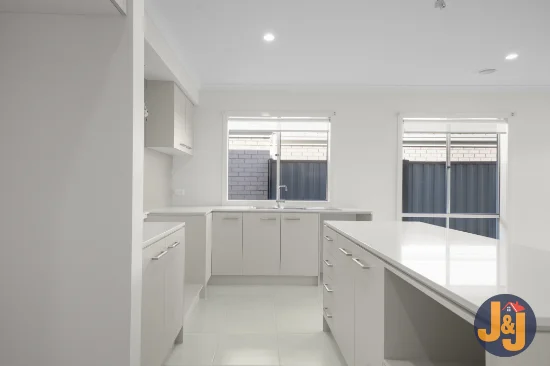 96 Brown Boulevard, Donnybrook, Vic 3064-Image