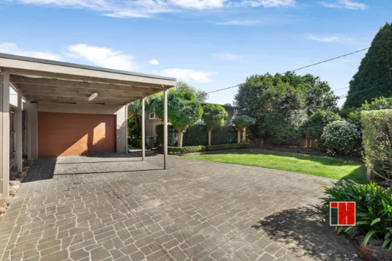 96 Mahoneys Road, Forest Hill, Vic 3131