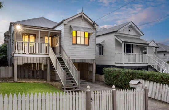 96 McIlwraith Avenue, Norman Park, Qld 4170
