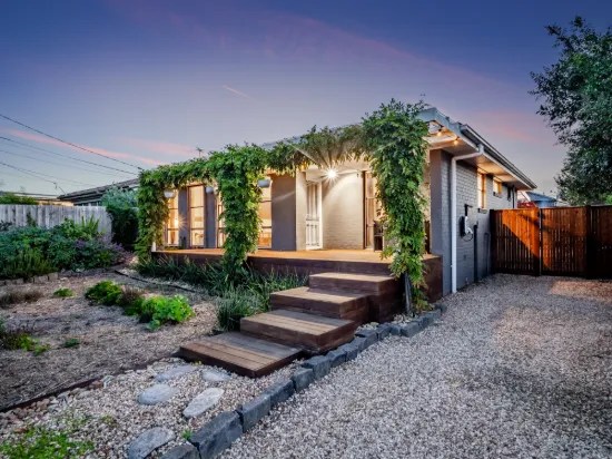 96 Tamarisk Drive, Frankston North, Vic 3200