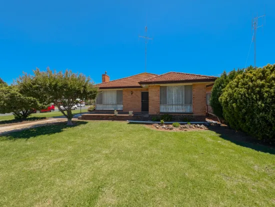 96 Wyndham Street, Kerang, Vic 3579