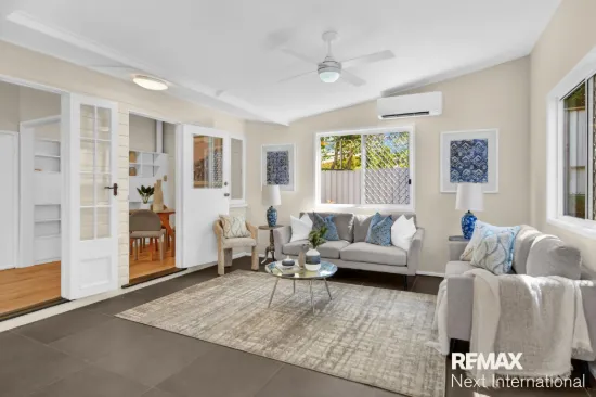 98 Eighth Ave, St Lucia, Qld 4067