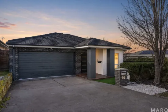 98 Greg Urwin Circuit, Casey, ACT 2913
