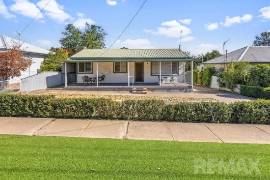 98 MacLeay Street, Turvey Park, NSW 2650