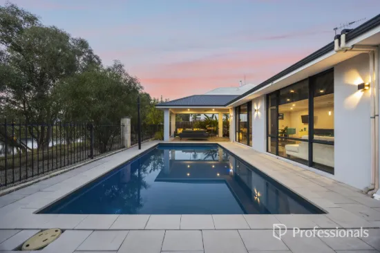 98 Roxburghe Drive, The Vines, WA 6069