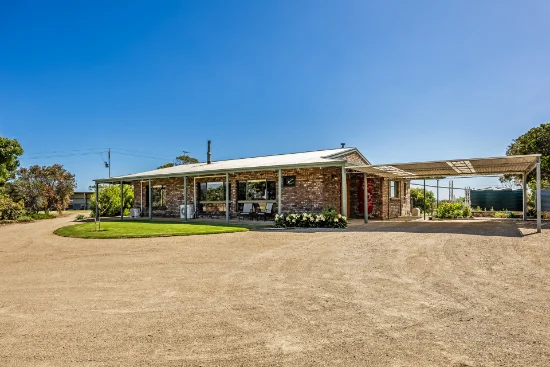 99 Pearce Road, Clayton Bay, SA 5256