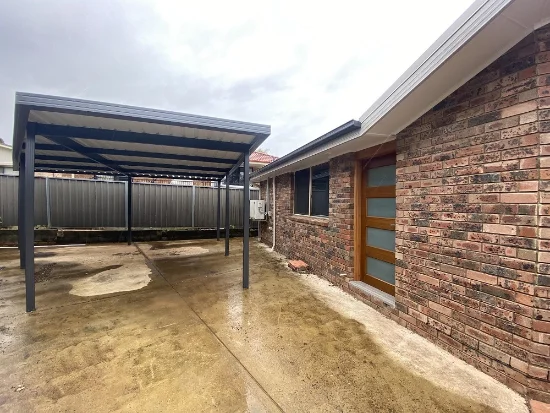 9a Bramble Place, Macquarie Fields, NSW 2564