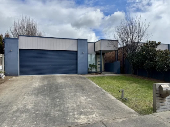 9A Huntingfield Close, Traralgon, Vic 3844