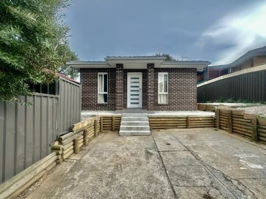 9a Midlothian Road, St Andrews, NSW 2566