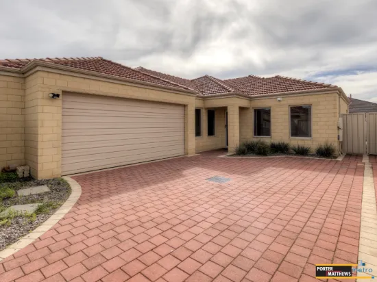 9b Walsh Avenue, Redcliffe, WA 6104