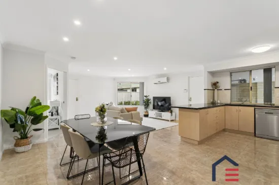 a/11 Ockley Square, Embleton, WA 6062