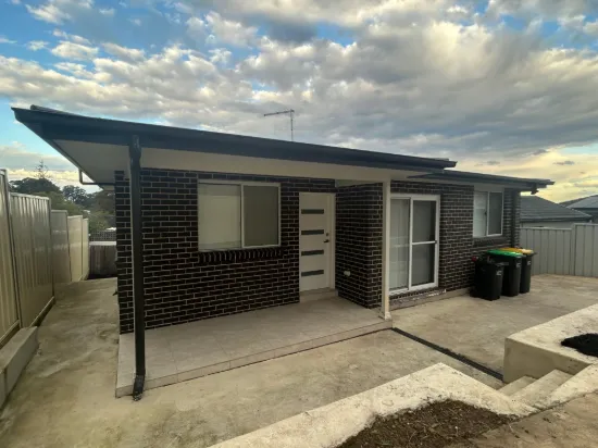 a/112 Strickland Cres, Ashcroft, NSW 2168