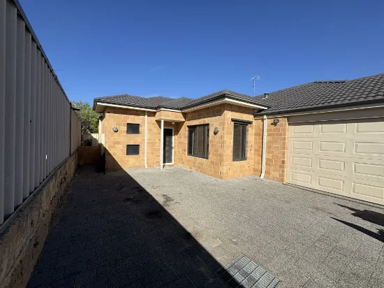 B/10 Lever Place, Willagee, WA 6156