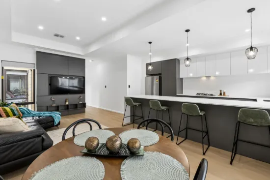 B/16 Kyarra Street, Innaloo, WA 6018