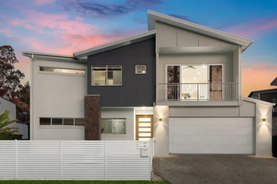 House 2/13  Kirkdale Rd, Chapel Hill, Qld 4069