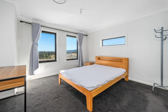 Room 1/54 Breakwell Road, Cameron Park, NSW 2285 - For Rent