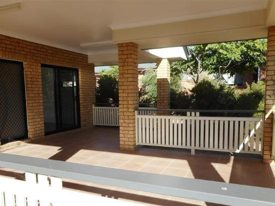 Villa 1/20 Rafferty Avenue, Warwick, Qld 4370