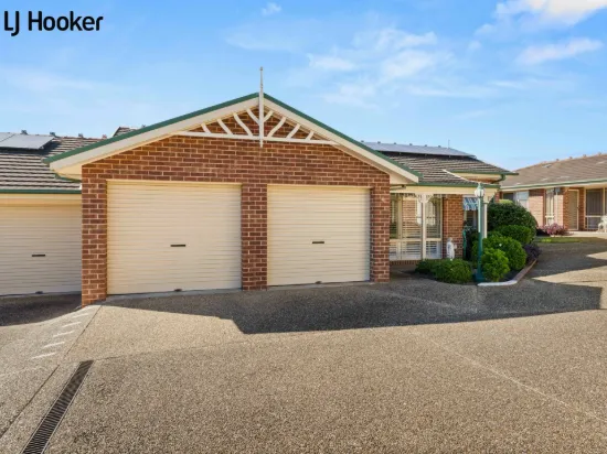 Villa 4/8 Regent Place, Bomaderry, NSW 2541