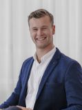 Hunter Jacobs - Real Estate Agent From - Molenaar + McNeice