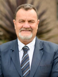 Ian Ahearn - Real Estate Agent
