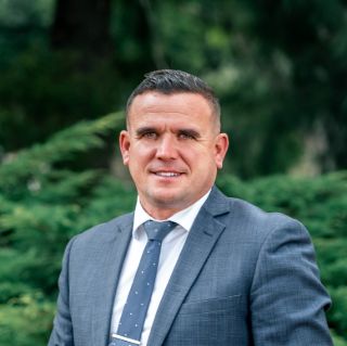 Ian Dempsey - Real Estate Agent