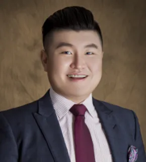 Daniel Zhang - Real Estate Agent