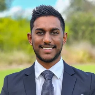 Darsh  Naidoo - Real Estate Agent