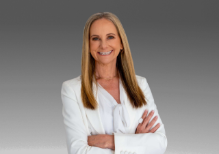 Kathy  Sweeney - Real Estate Agent