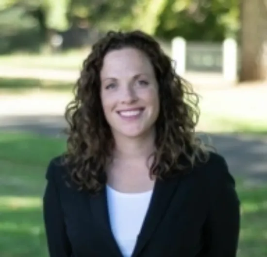 Nikki Lee - Real Estate Agent at LJ Hooker - Mount Barker