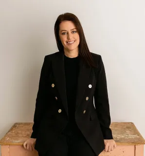 Tara Nadge - Real Estate Agent