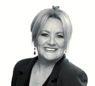 Tracey-Ann  Paterson - Real Estate Agent