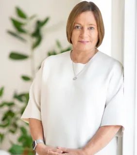 Debbie Chadwick - Real Estate Agent