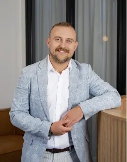 Nic Markwort - Real Estate Agent