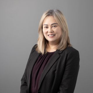 Jenny Phung - Real Estate Agent