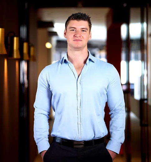 Maxwell Hooper - Real Estate Agent at LJ Hooker Solutions Gold Coast - Nerang
