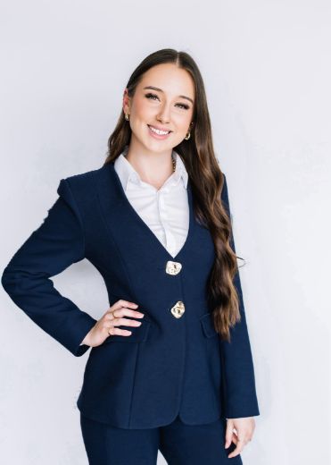 Maya O'Brien - Real Estate Agent at LJ Hooker Lake Macquarie - TORONTO