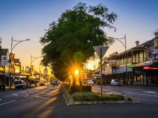 LJ Hooker Lifestyle Group - Real Estate Agency