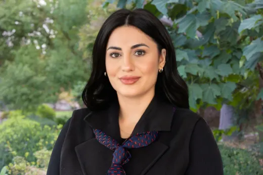 Ozlem Sahin - Real Estate Agent at Barry Plant  - Craigieburn 