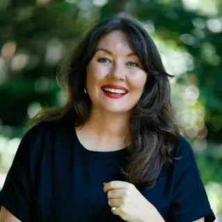 Amy  Makim - Real Estate Agent