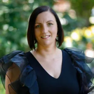 Jess Jones - Real Estate Agent